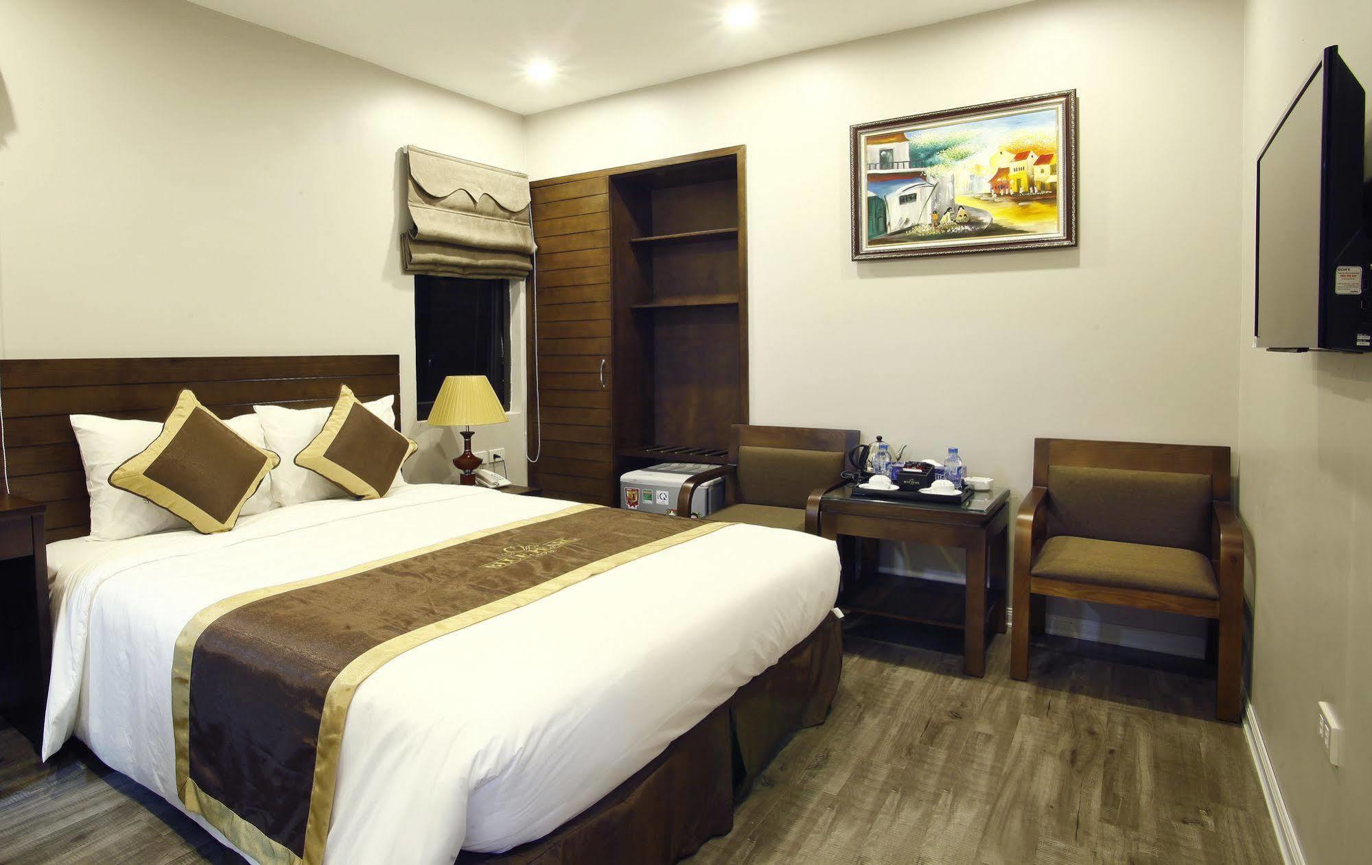 Blue Pearl West Hotel Hanoi Exterior photo